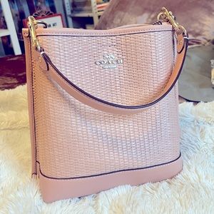 Light pink leather Coach Handbag